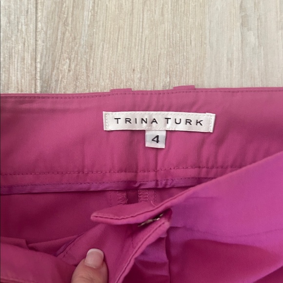 Trina Turk Fuchsia Cropped Trousers - Picture 3 of 6
